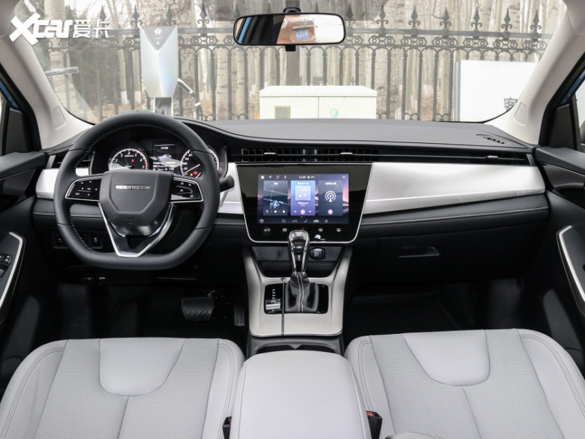 东风日产启辰d60 plus上市 售8.88万起